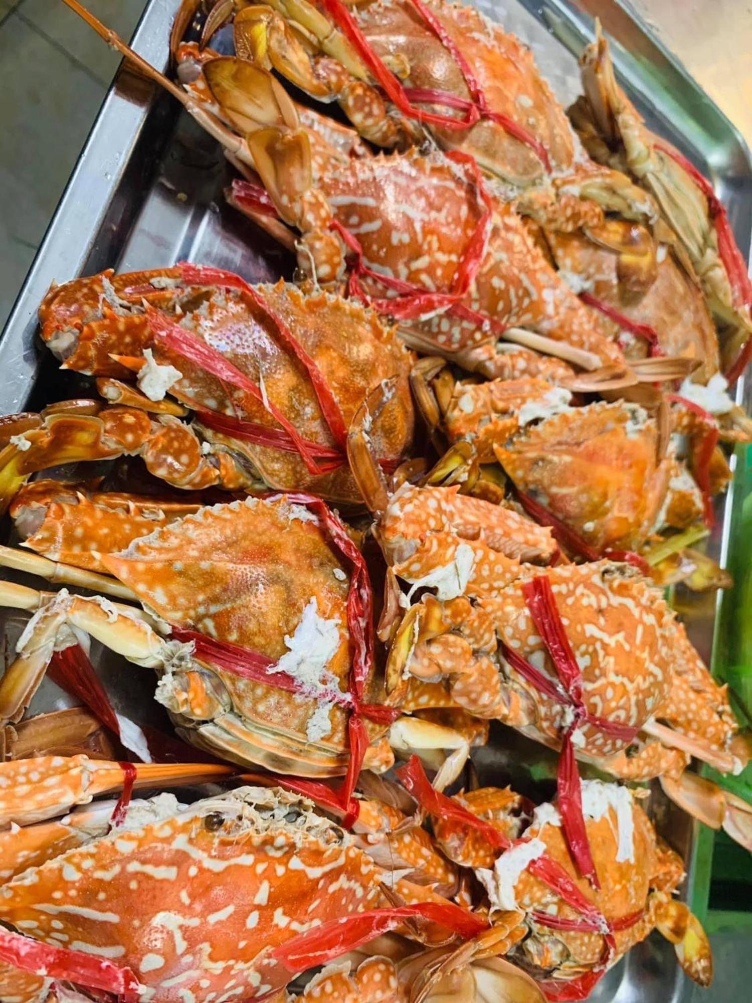 Phuong Dong Hotel Dong Khe Sau Zewnętrze zdjęcie