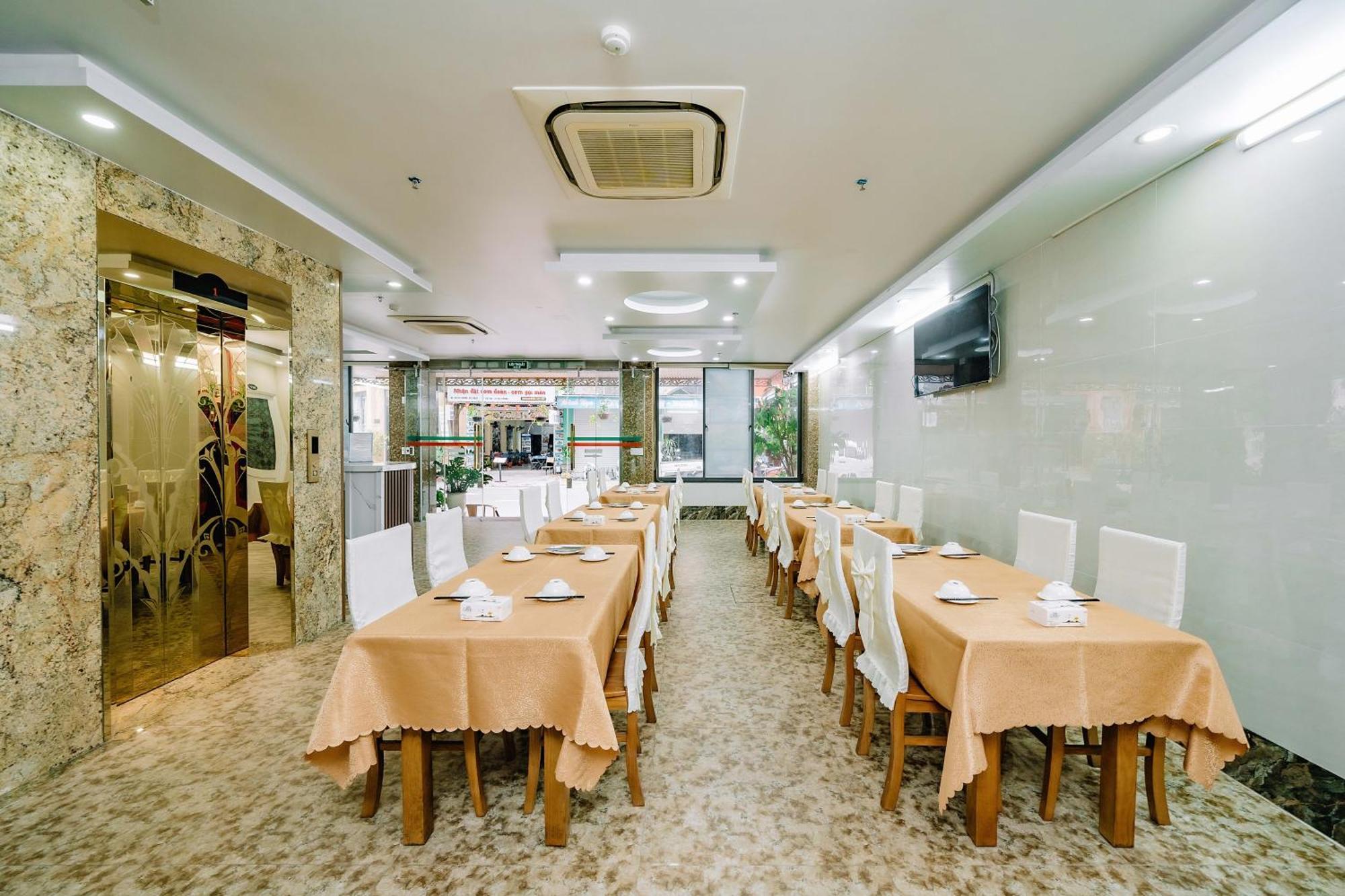 Phuong Dong Hotel Dong Khe Sau Zewnętrze zdjęcie